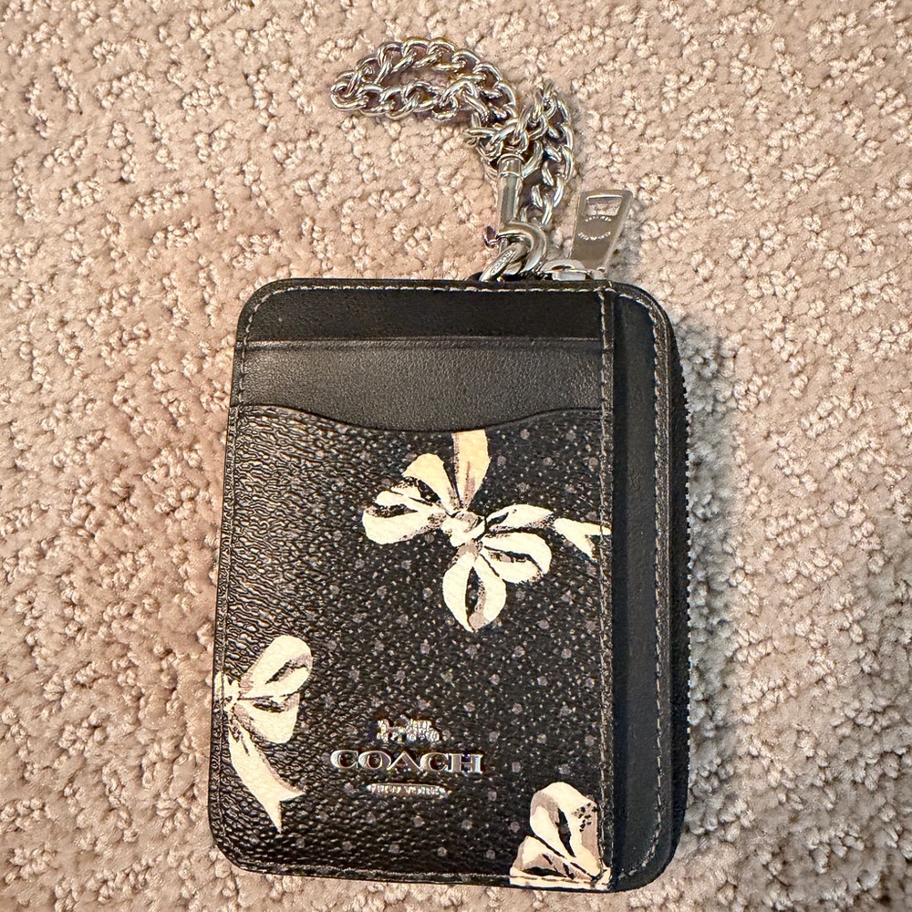 Coach Zip Card Case With Bow Print - Picture 2 of 5